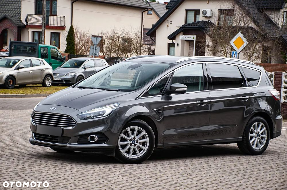 Ford S-Max 2.0 TDCi Titanium PowerShift - 4