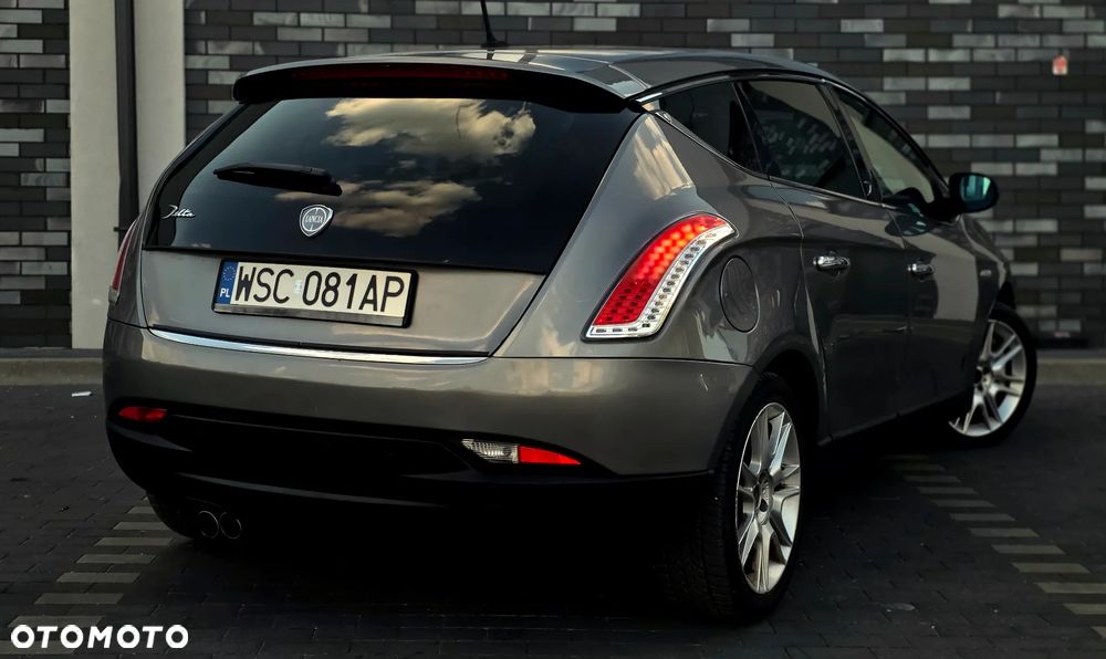 Lancia Delta 1.8 T-Jet Platino Sportronic - 5