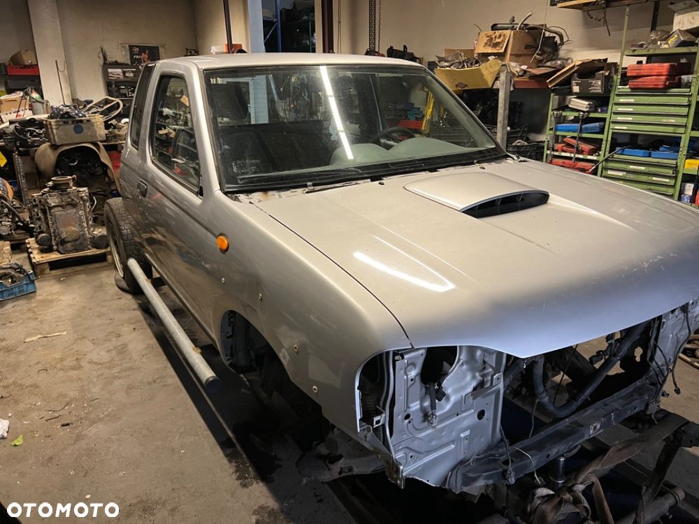 Karoseria Nissan navara d22 kingcab półtora kabiny - 1