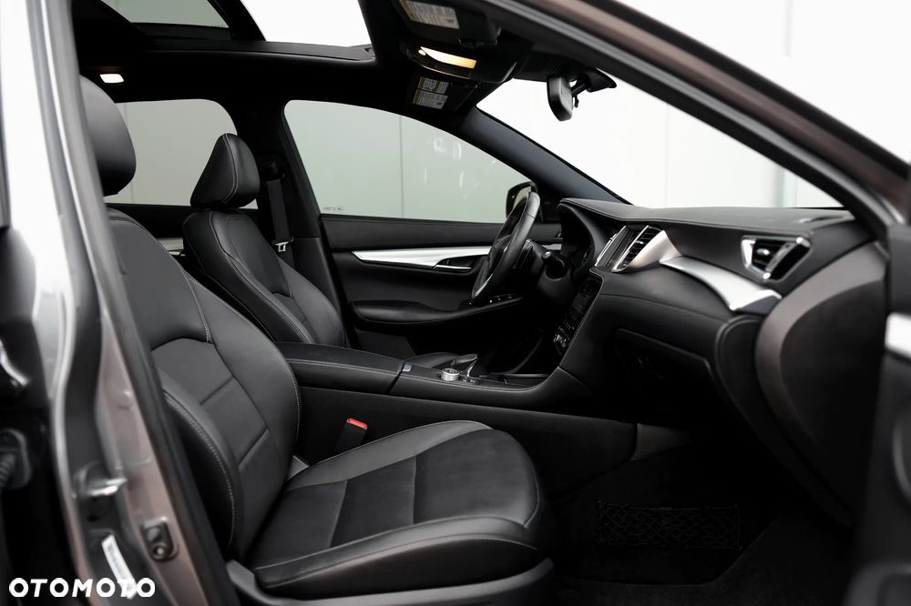 Infiniti QX50 - 23