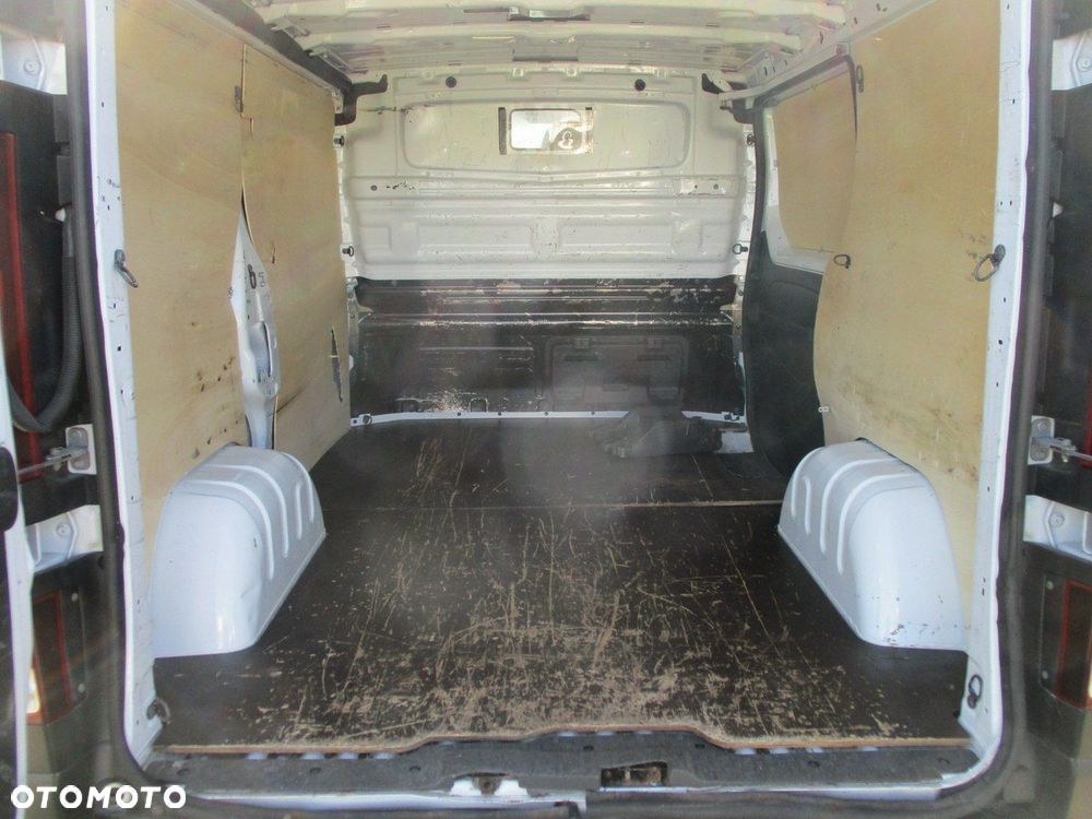 Renault Trafic - 6