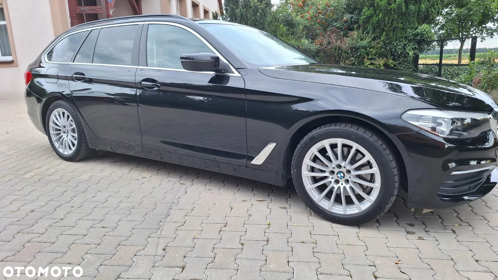 BMW Seria 5 520d Touring - 11