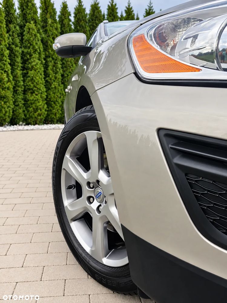 Volvo XC 60 D5 AWD RDesign - 11