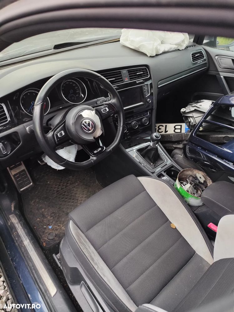Volkswagen Golf - 7