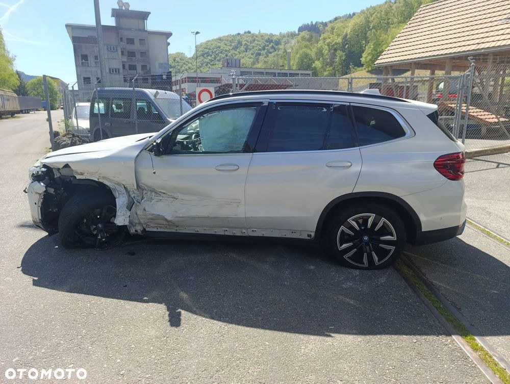 BMW iX3 80kWh Impressive - 3
