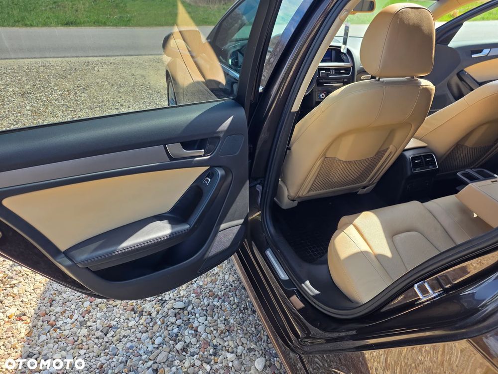 Audi A4 Avant 2.0 TDI DPF multitronic Ambiente - 24