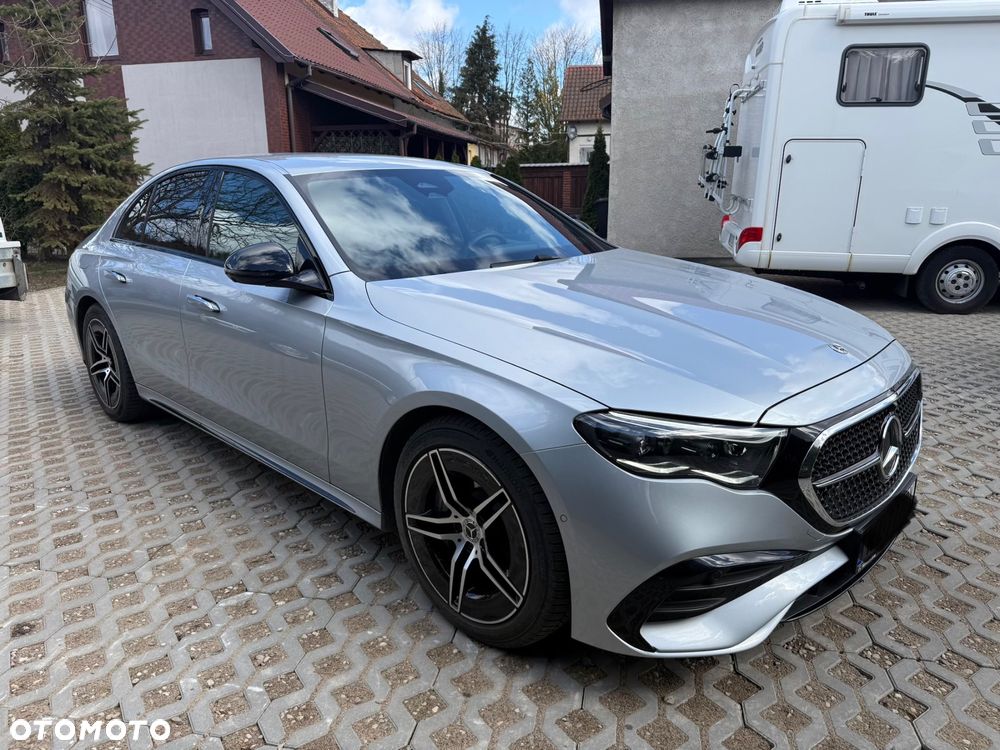 Mercedes-Benz Klasa E 220 d 4-Matic - 1