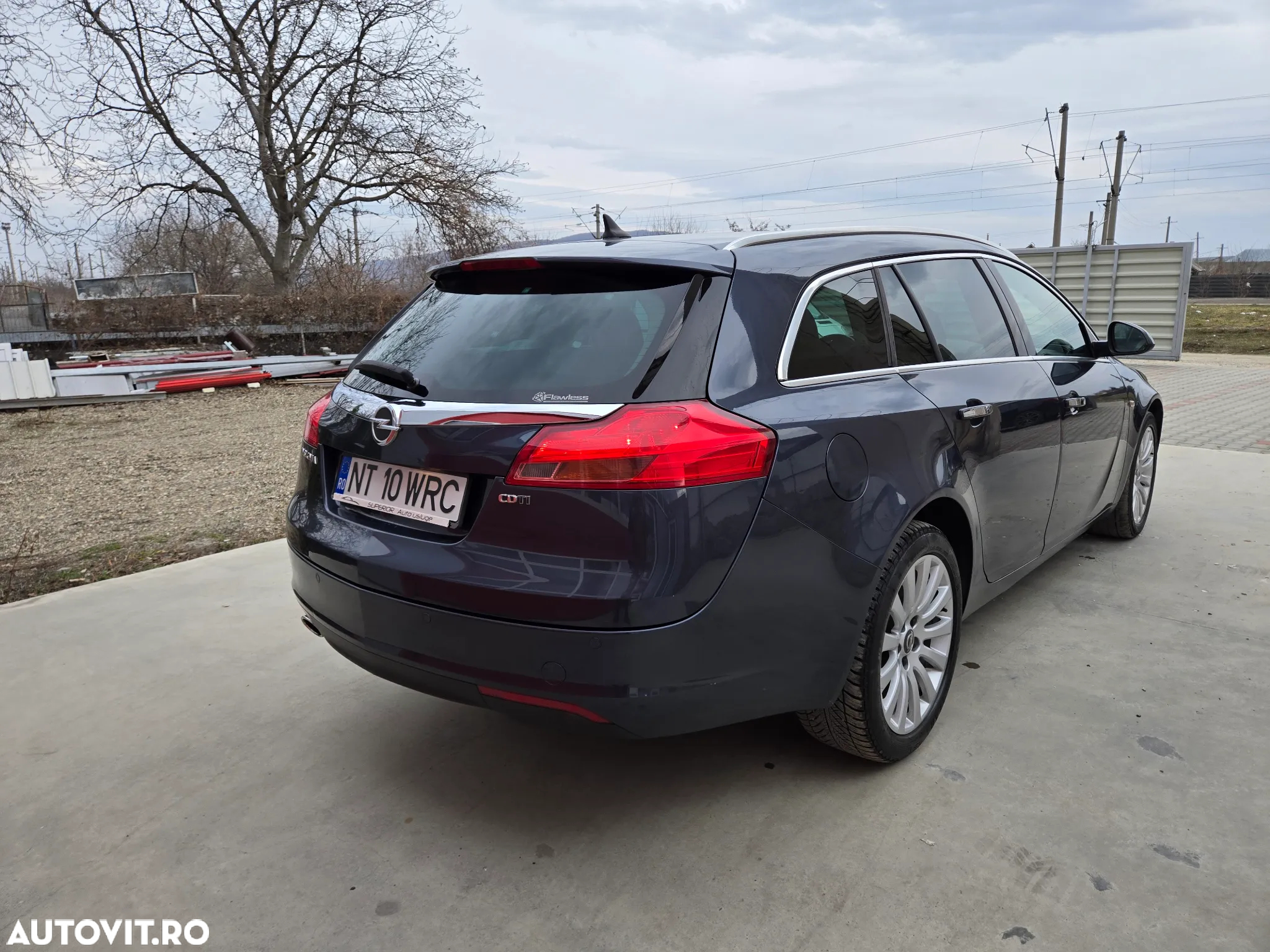 Opel Insignia 2.0 CDTI Sports Tourer Design Edition - 3