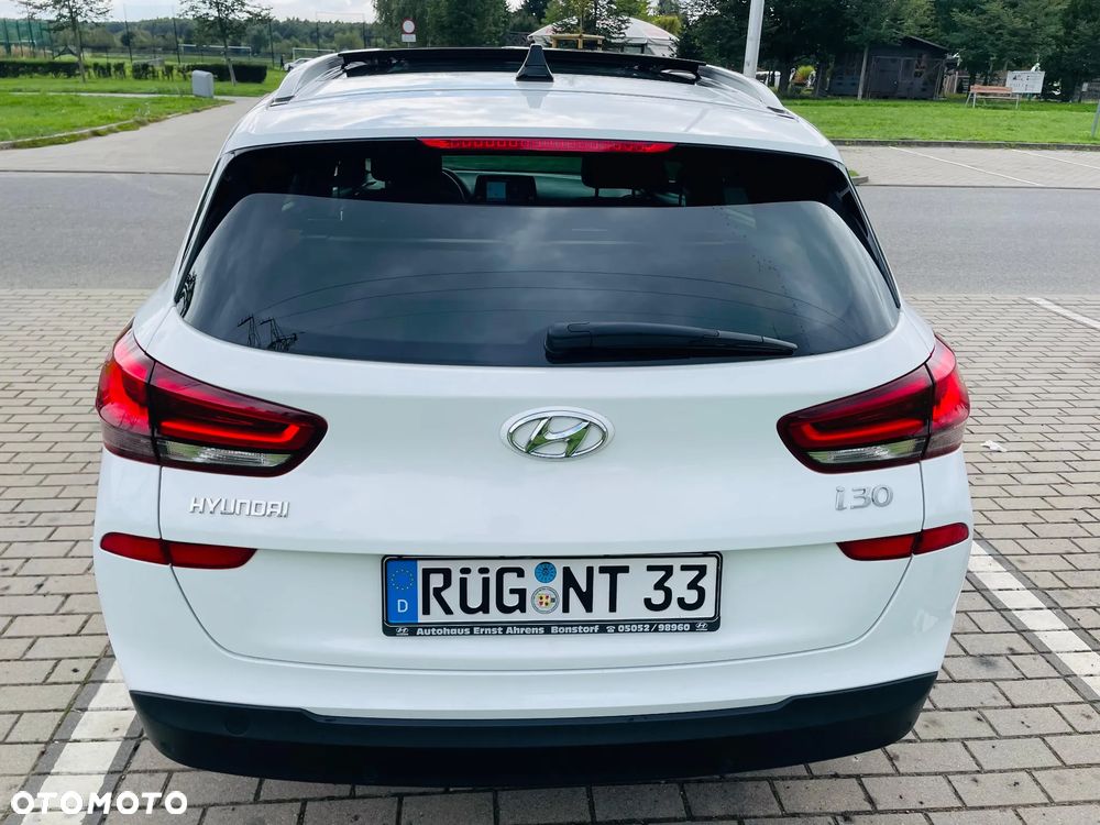 Hyundai i30 1.4 T-GDI DCT Premium - 4