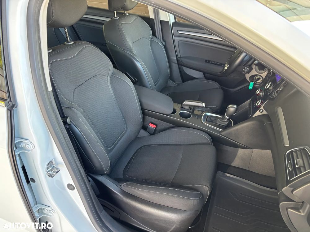 Renault Megane TCe GPF EDC Intens - 31