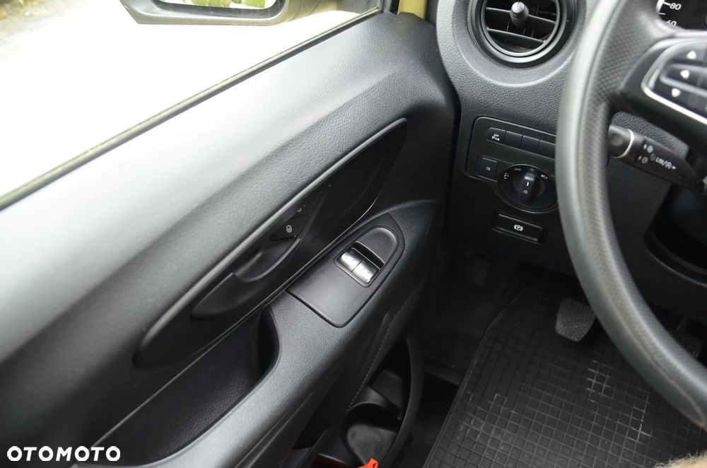 Mercedes-Benz Vito - 22