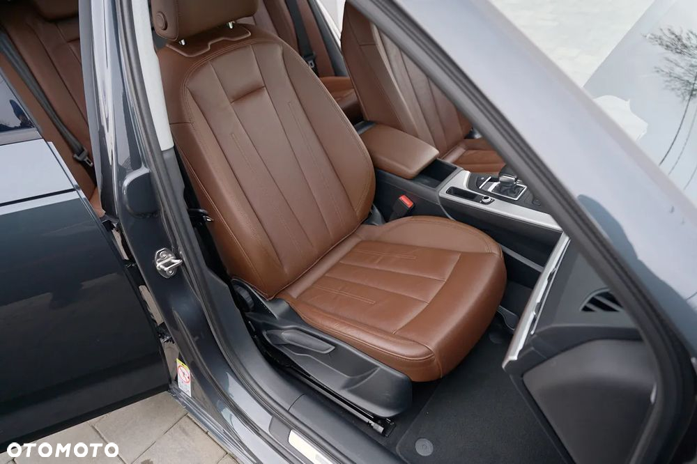 Audi A4 2.0 TDI Design S tronic - 27