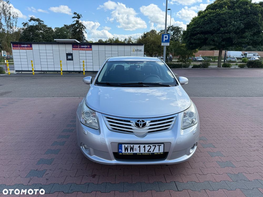 Toyota Avensis 1.6 Luna - 8