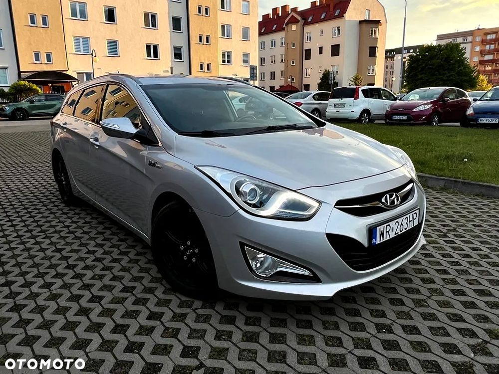 Hyundai i40 Kombi blue 1.7 CRDi Style