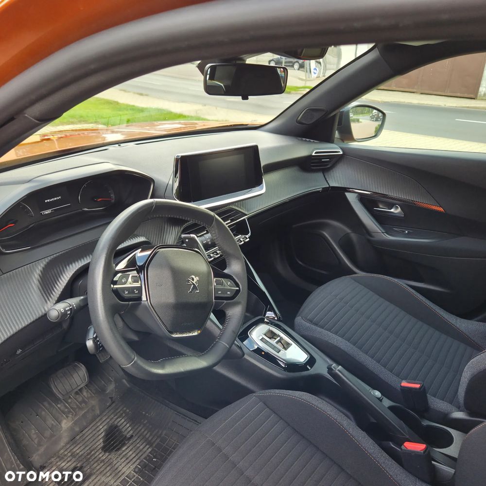 Peugeot 2008 - 12