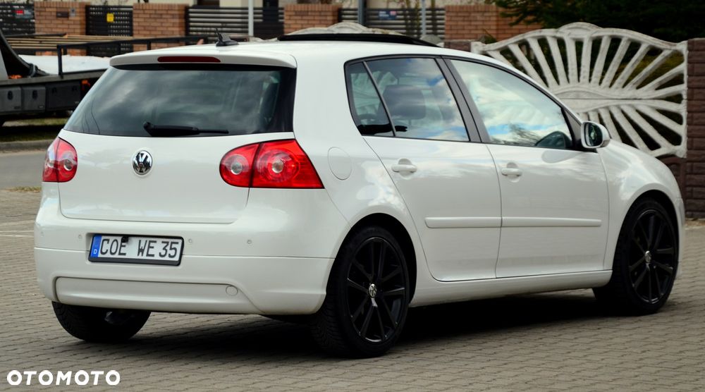 Volkswagen Golf - 10