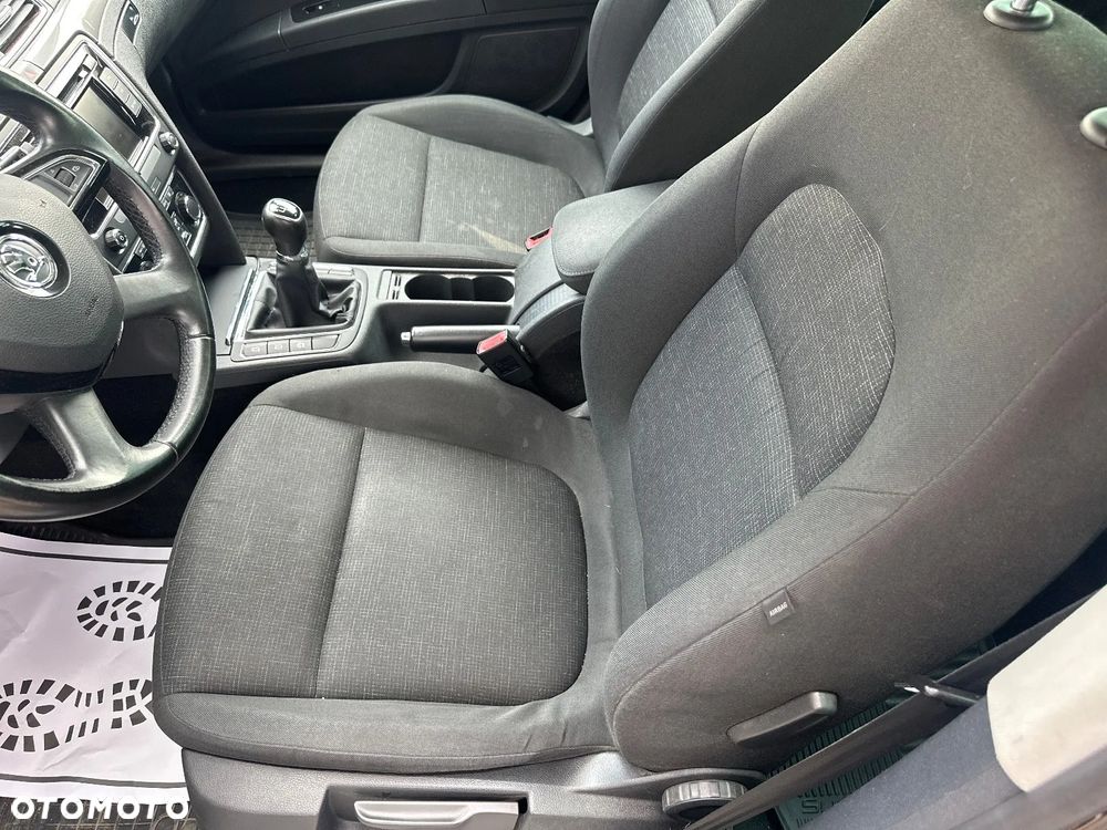 Skoda Superb 2.0 TDI Active - 26