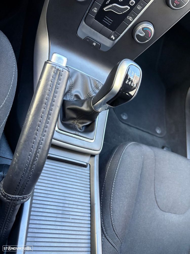 Volvo V40 2.0 D2 Kinetic - 48