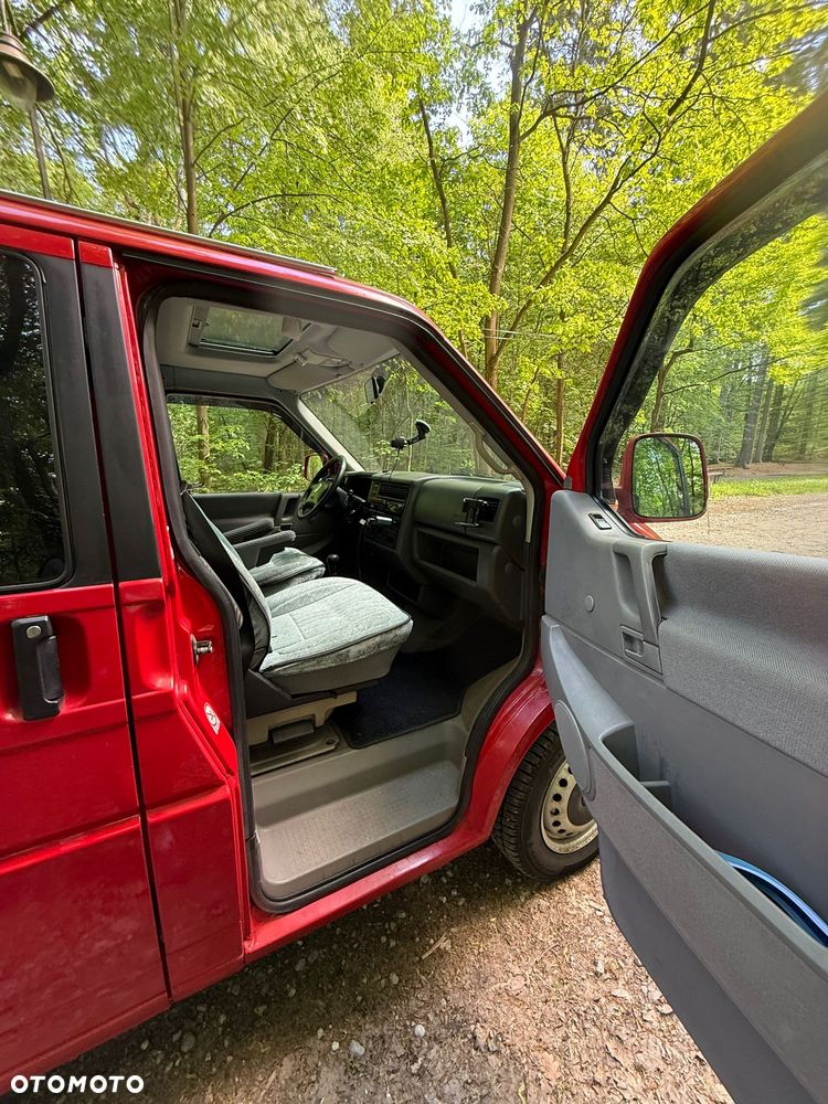 Volkswagen Multivan - 8