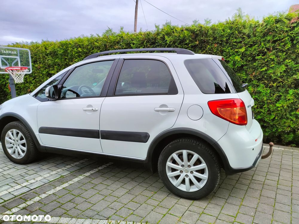Suzuki SX4 1.6 Comfort 4WD - 17