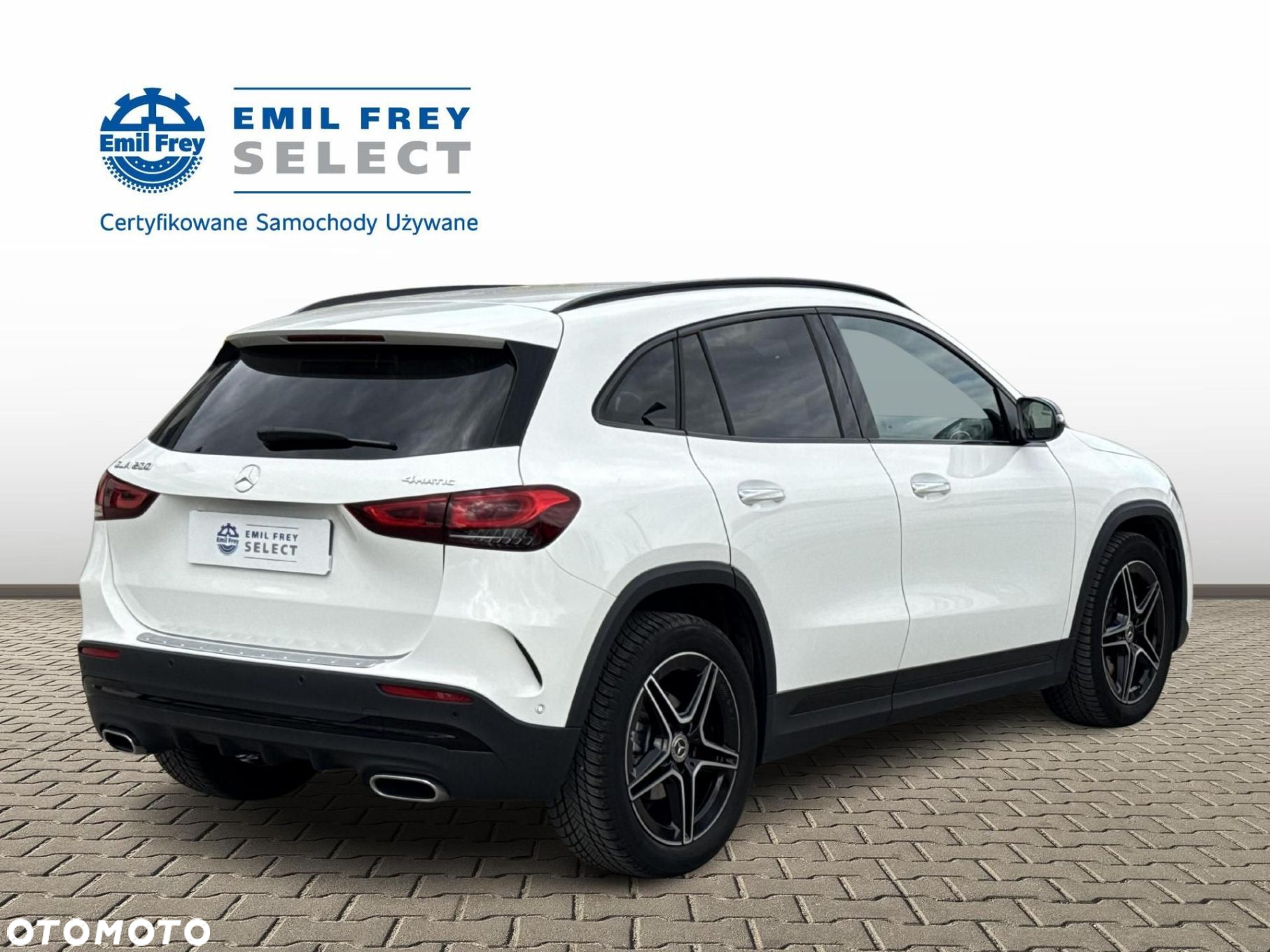 Mercedes-Benz GLA - 5