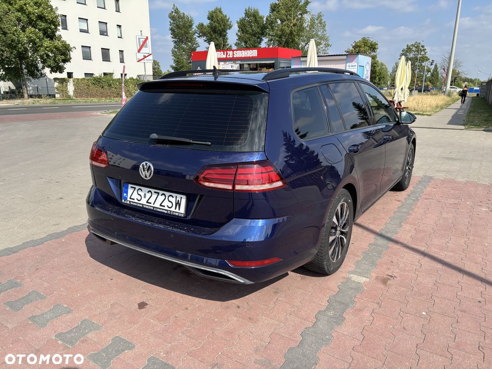 Volkswagen Golf - 4