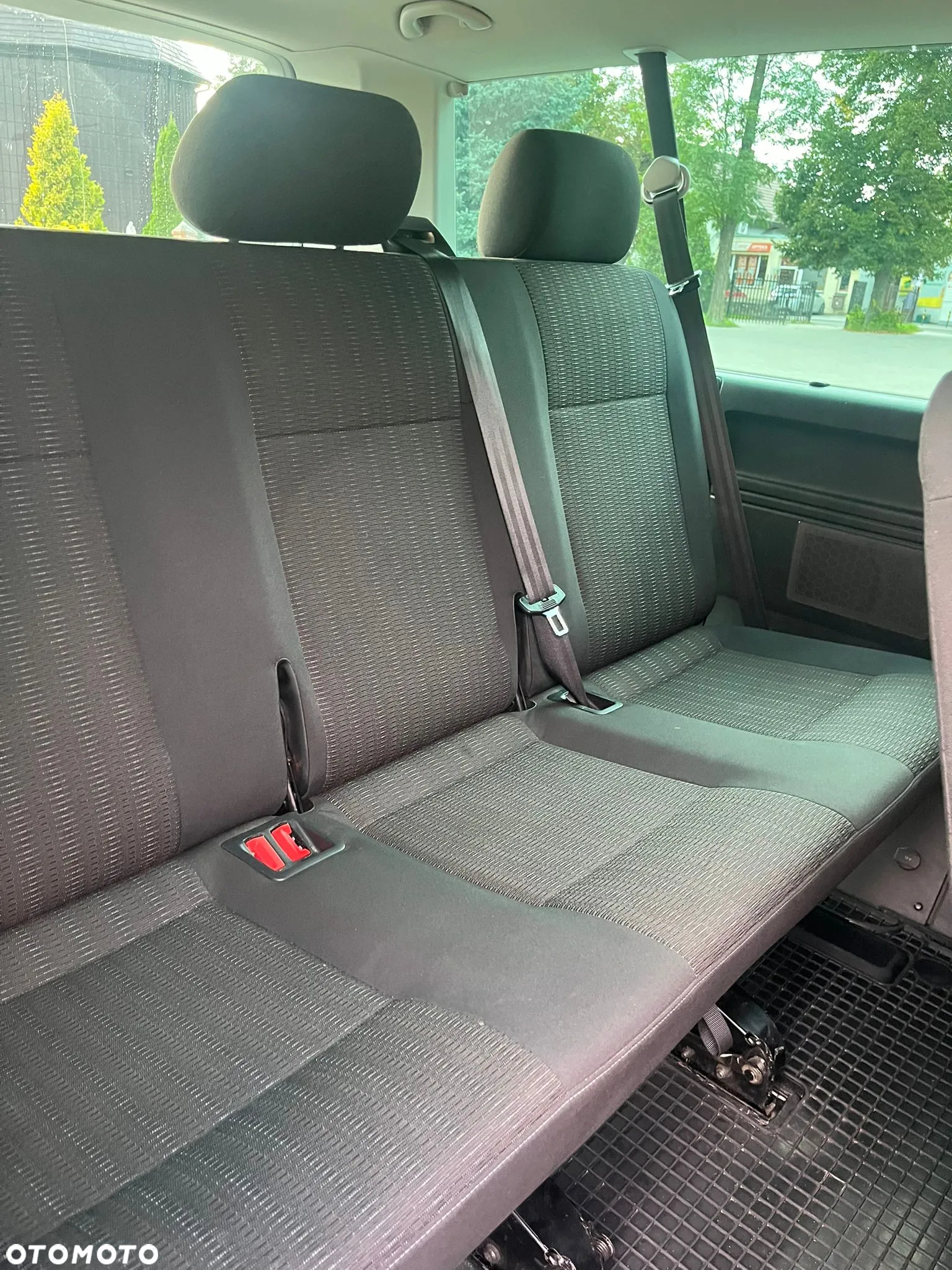 Volkswagen Caravelle 2.0 TDI L2 Comfortline - 11