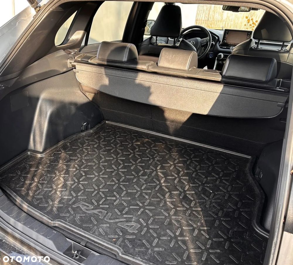 Toyota RAV4 - 7