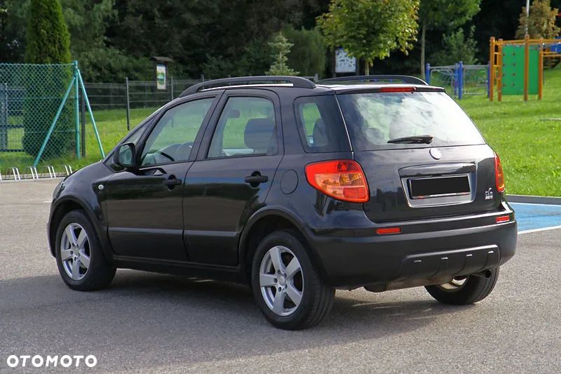 Fiat Sedici 2.0 Multijet DPF 4x2 Emotion - 4