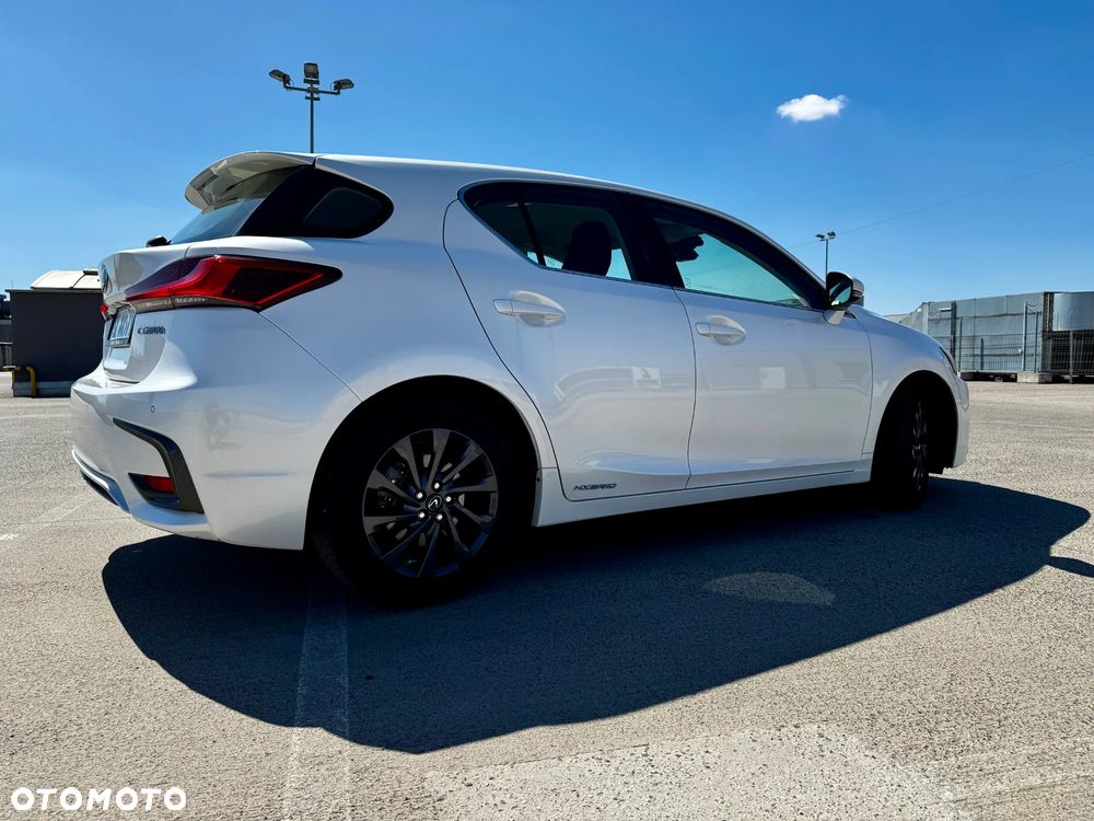 Lexus CT 200h Elegance - 4