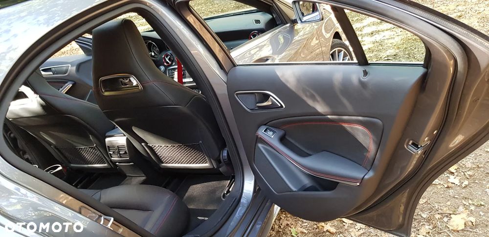 Mercedes-Benz Klasa A 220 4-Matic AMG Line - 8