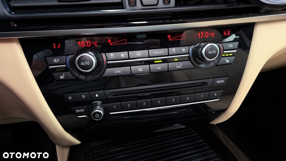 BMW X5 xDrive40e - 37
