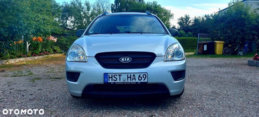 Kia Carens 2.0 EX - 26