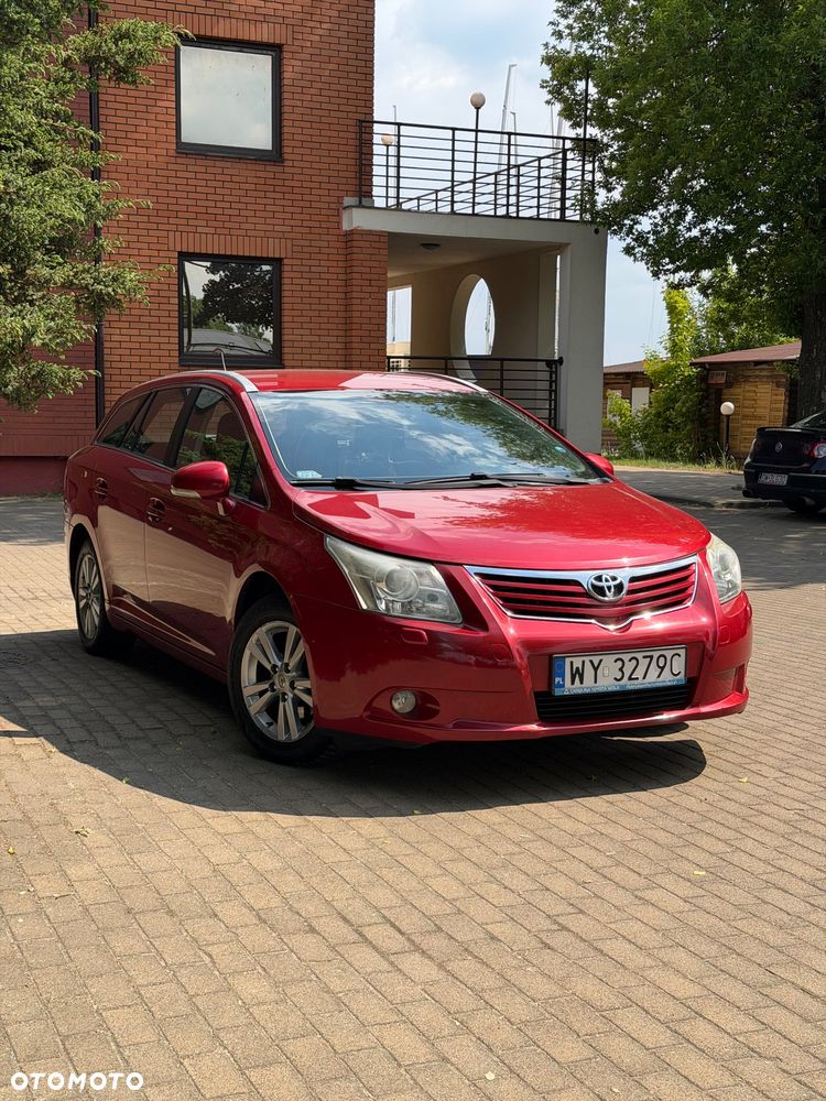 Toyota Avensis 1.8 Sol - 1