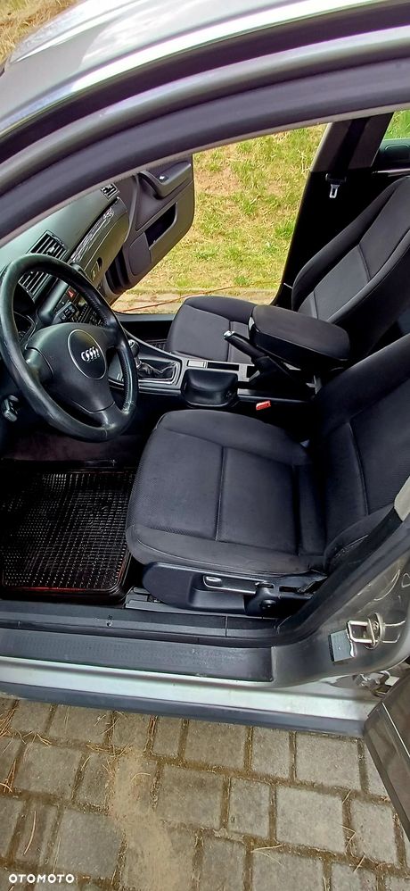 Audi A4 Avant - 6