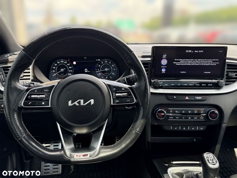 Kia ProCeed - 13