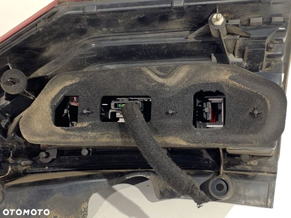 LAMPA LEWY TYŁ  CITROEN C4 GRAND PICASSO I (UA_) 2006 - 2013 2.0 i 16V 103 kW [140 KM] benzyna 2006 - 6