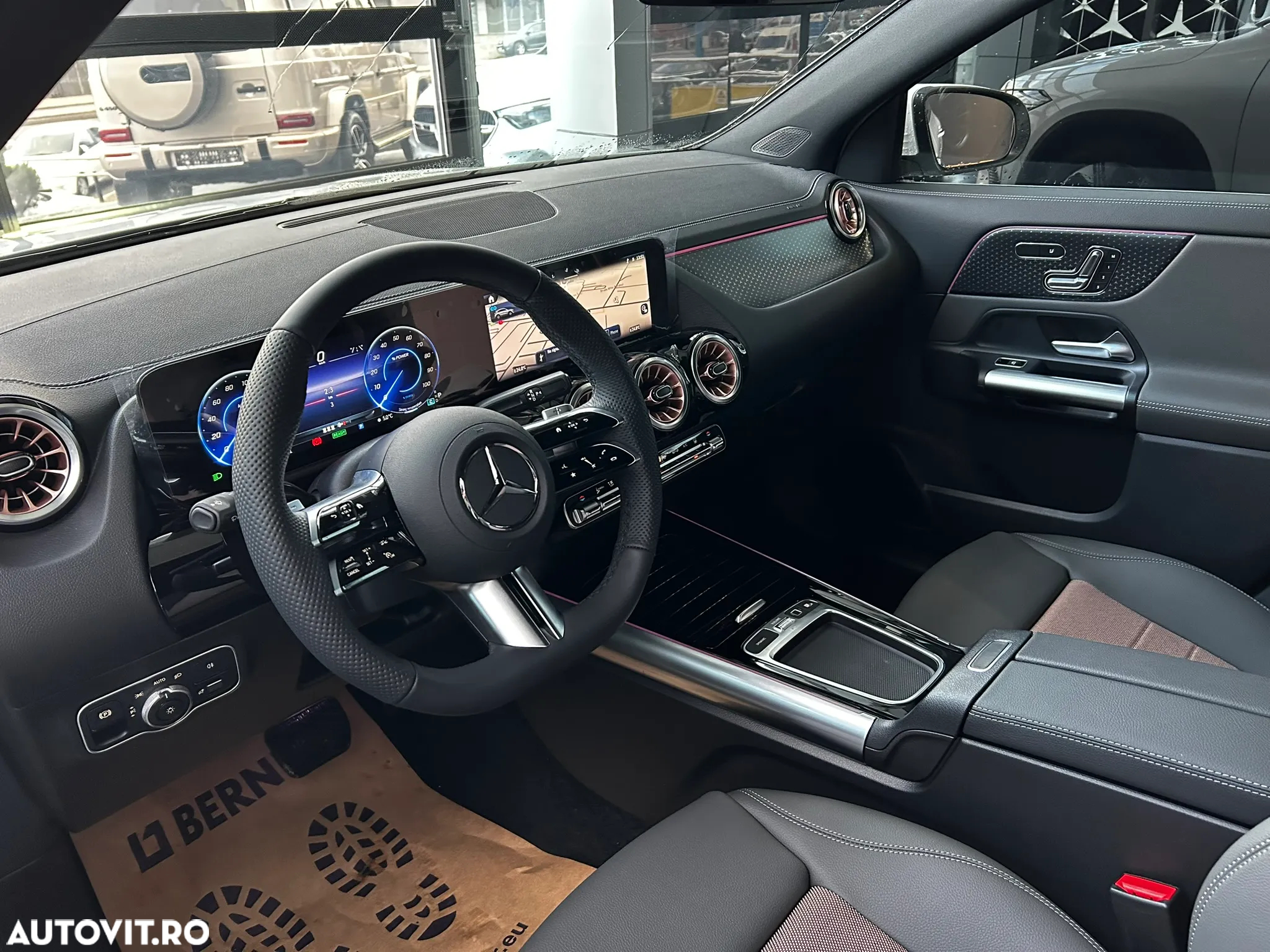 Mercedes-Benz EQA - 8