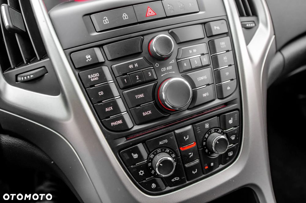 Opel Astra 1.4 Turbo 150 Jahre - 27