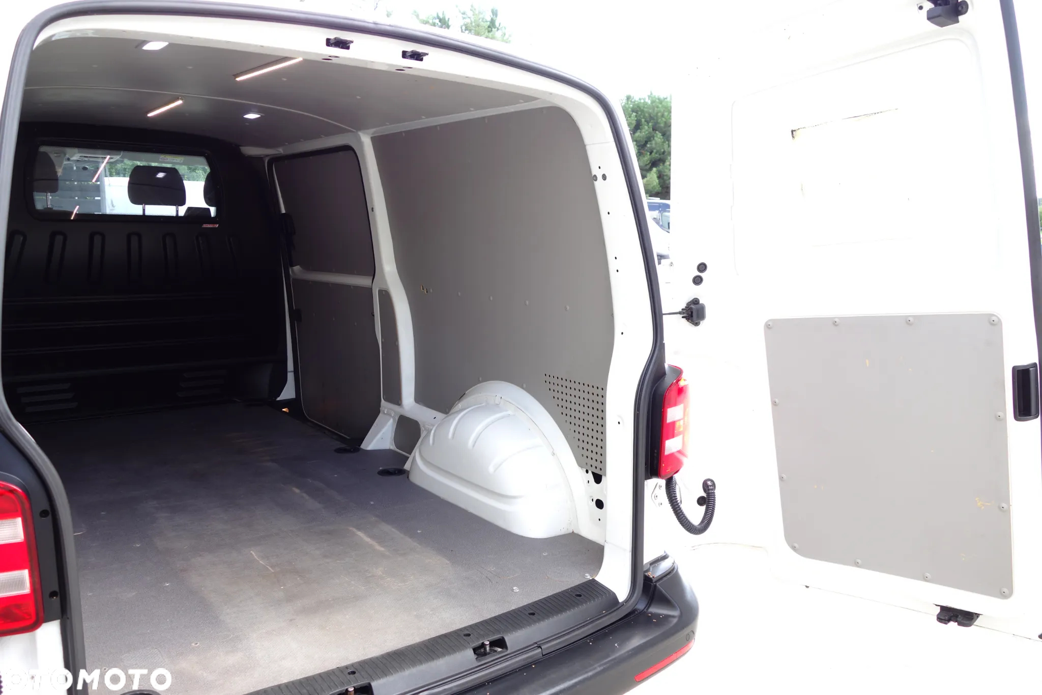 Volkswagen Transporter Gwarancja 12 mies. T6  Automat Long 2.0 TDI 150 KM Klima Webasto - 10
