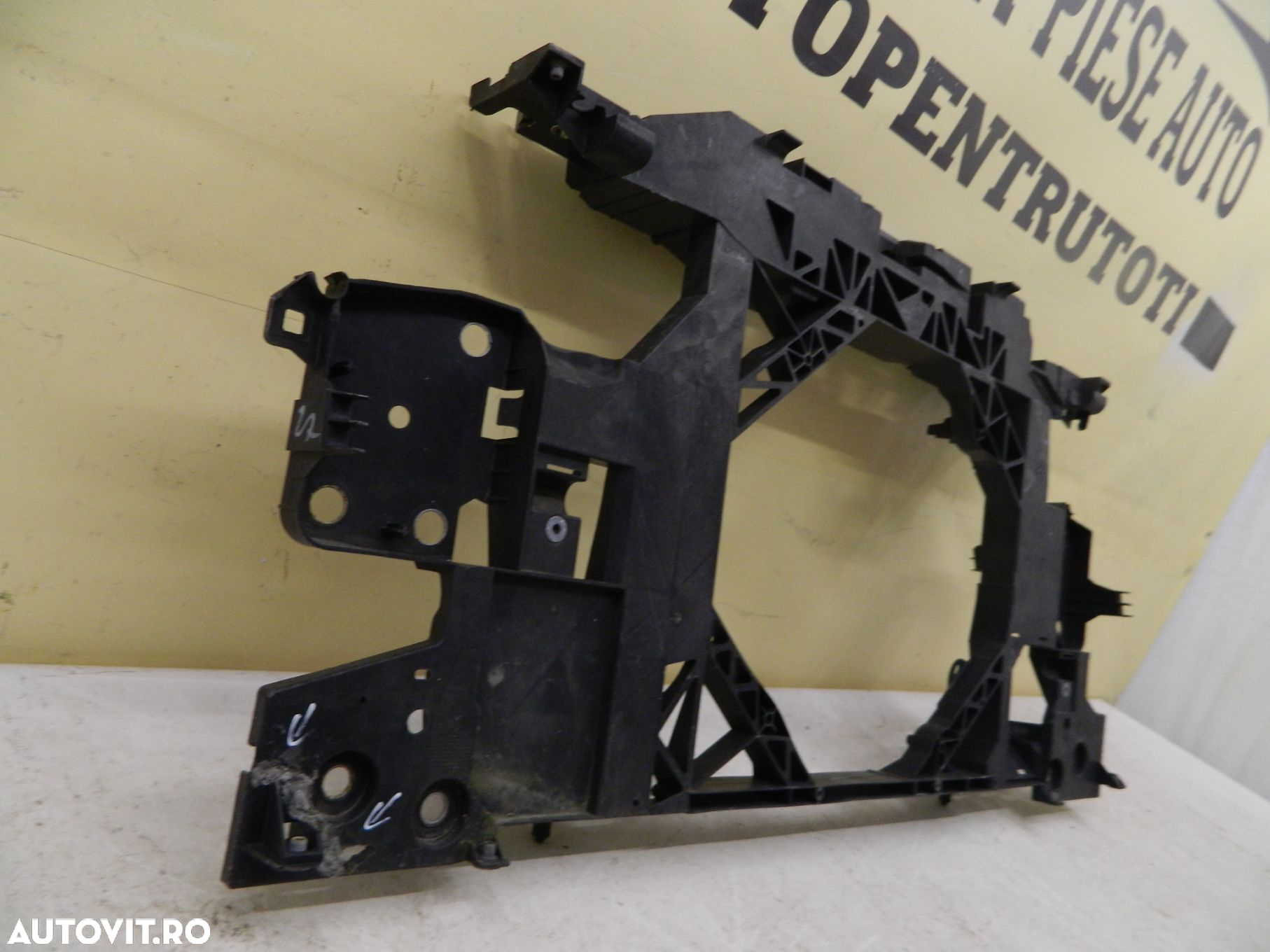 Trager / Panou fata Renault Scenic 3, 2009, 2010, 2011, 2012 cod origine 752100007R. - 3