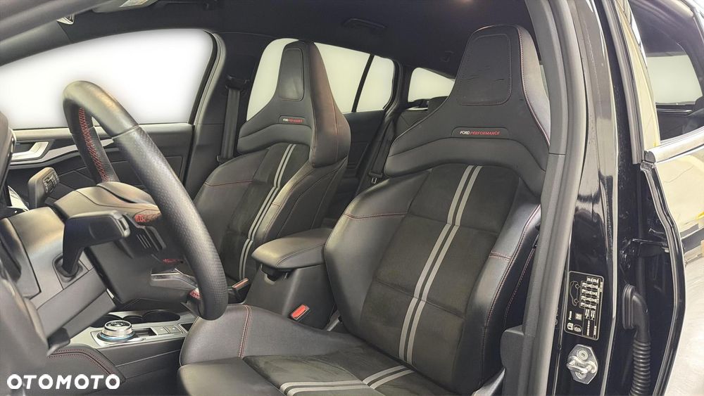 Ford Focus 2.3 EcoBoost ST - 13