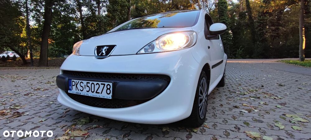 Peugeot 107 1.4 HDI Trendy - 2