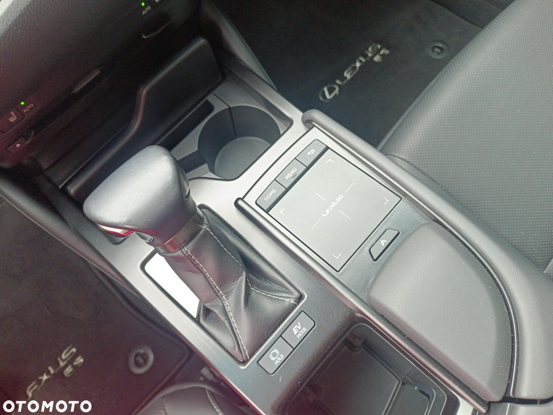 Lexus ES - 20