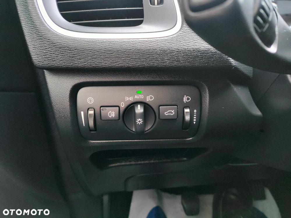 Volvo V40 D2 Ocean Race - 25