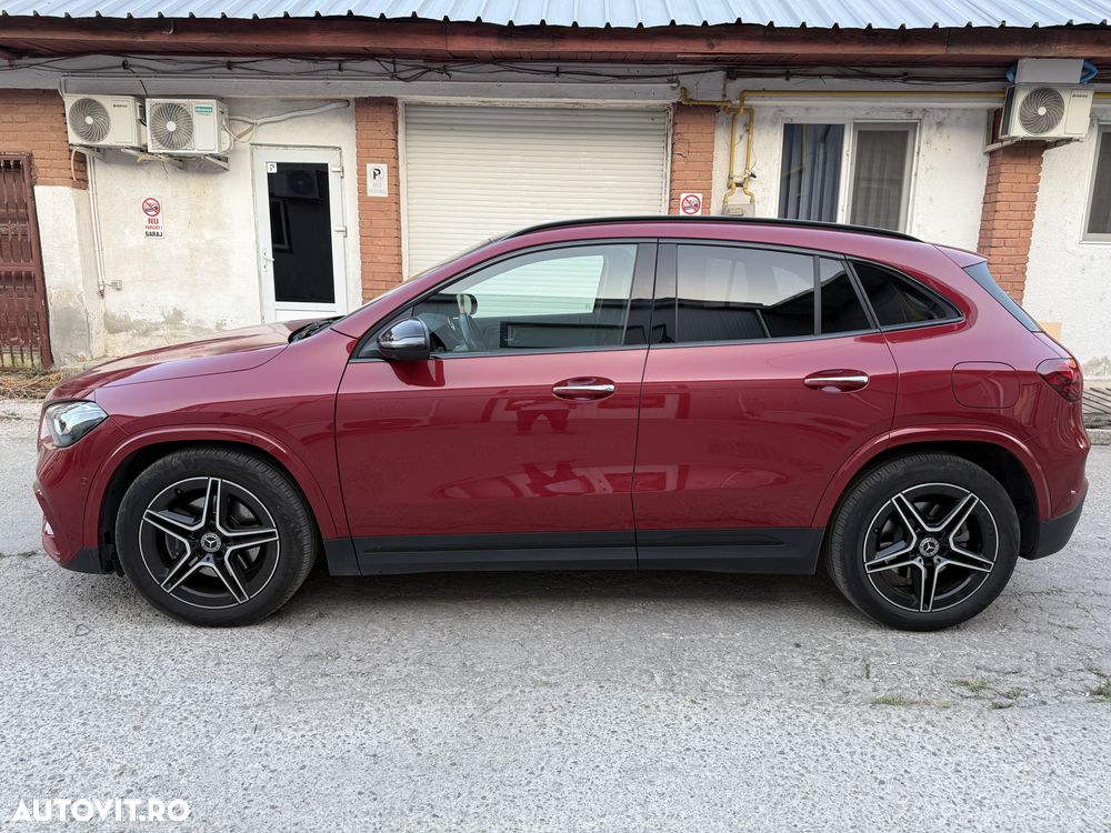 Mercedes-Benz GLA 220 4MATIC MHEV - 2