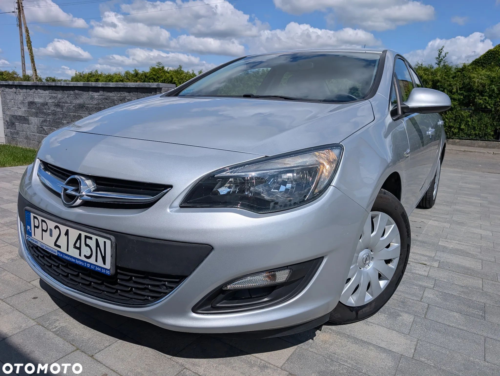 Opel Astra IV 1.6 Active - 1
