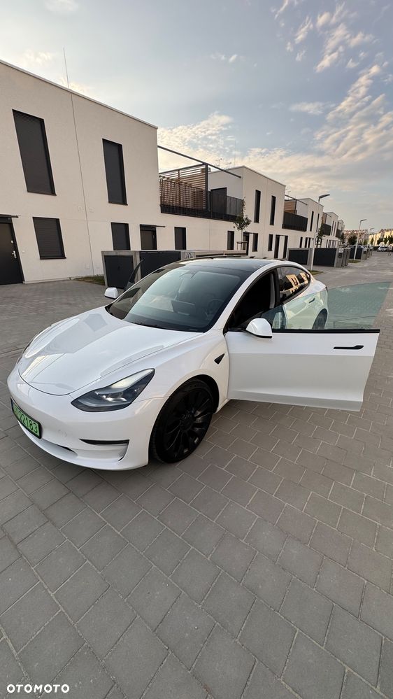 Tesla Model 3 Langstreckenbatterie Allradantrieb Dual Motor Performance - 9