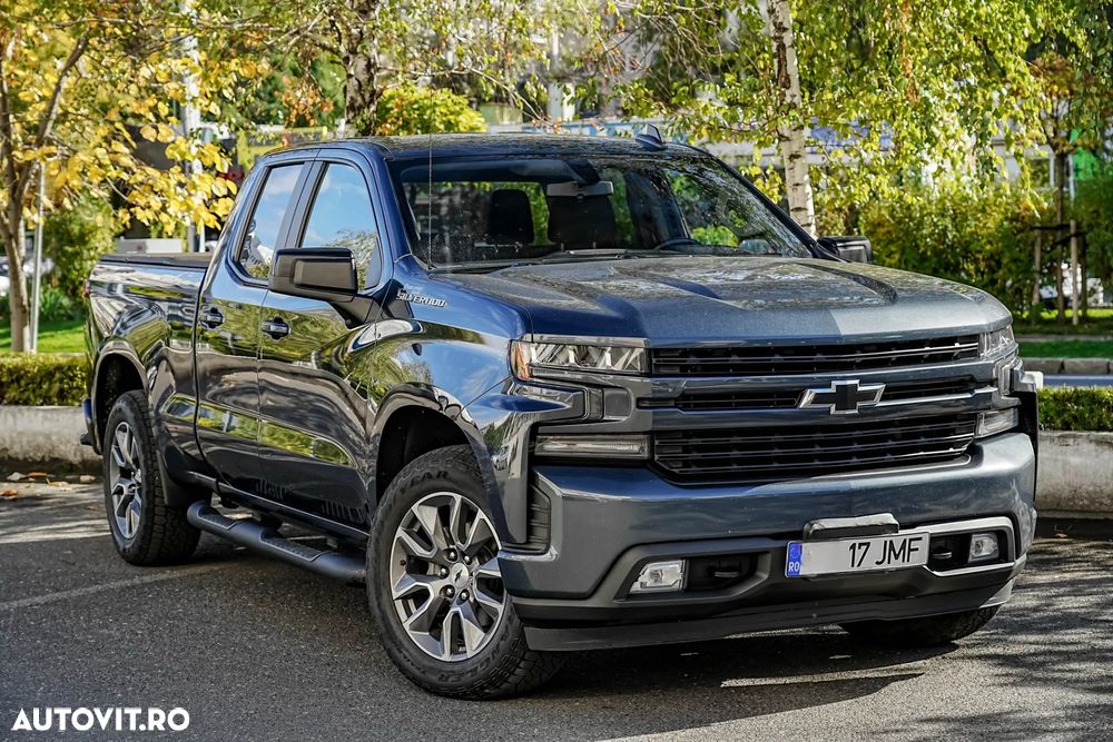 Chevrolet Silverado - 1