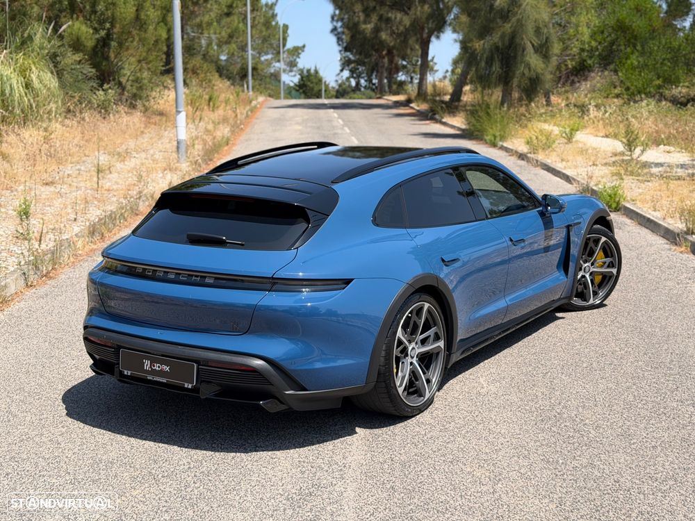 Porsche Taycan Cross Turismo Turbo - 9